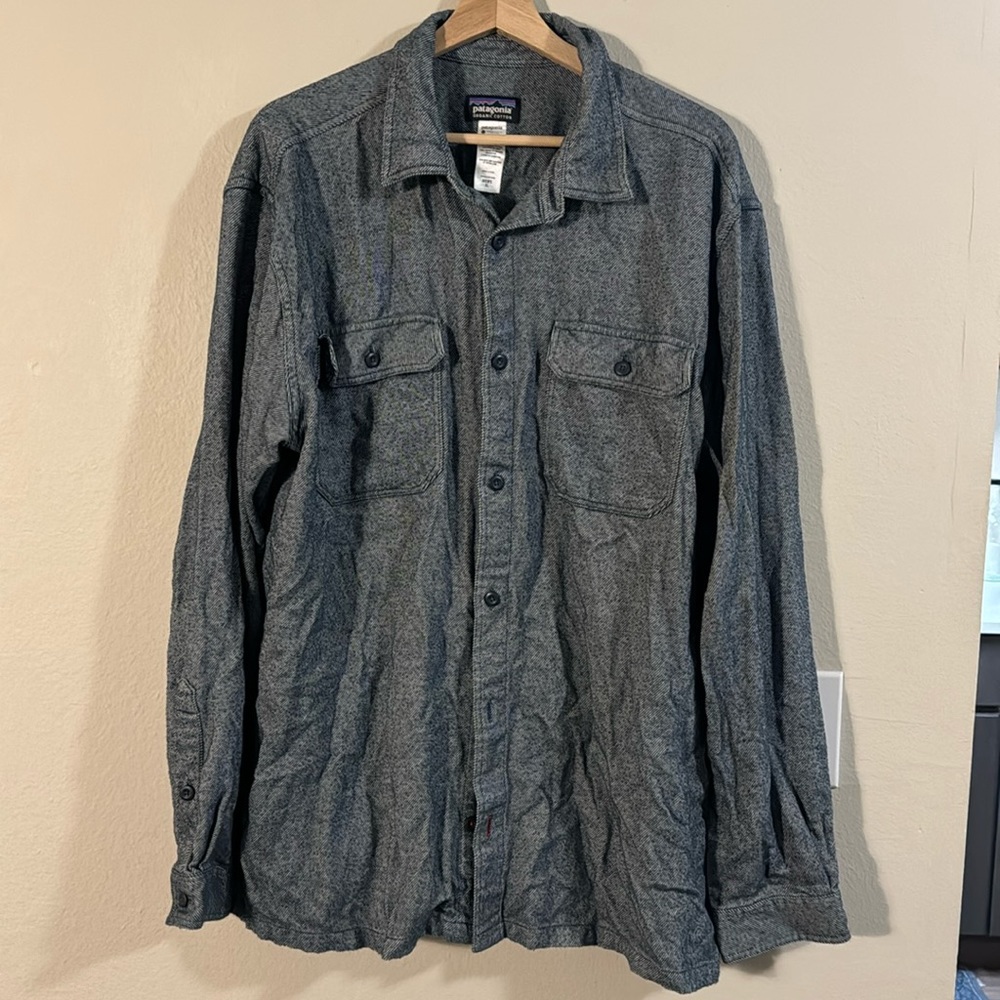 Patagonia button down polo. Blue, XL